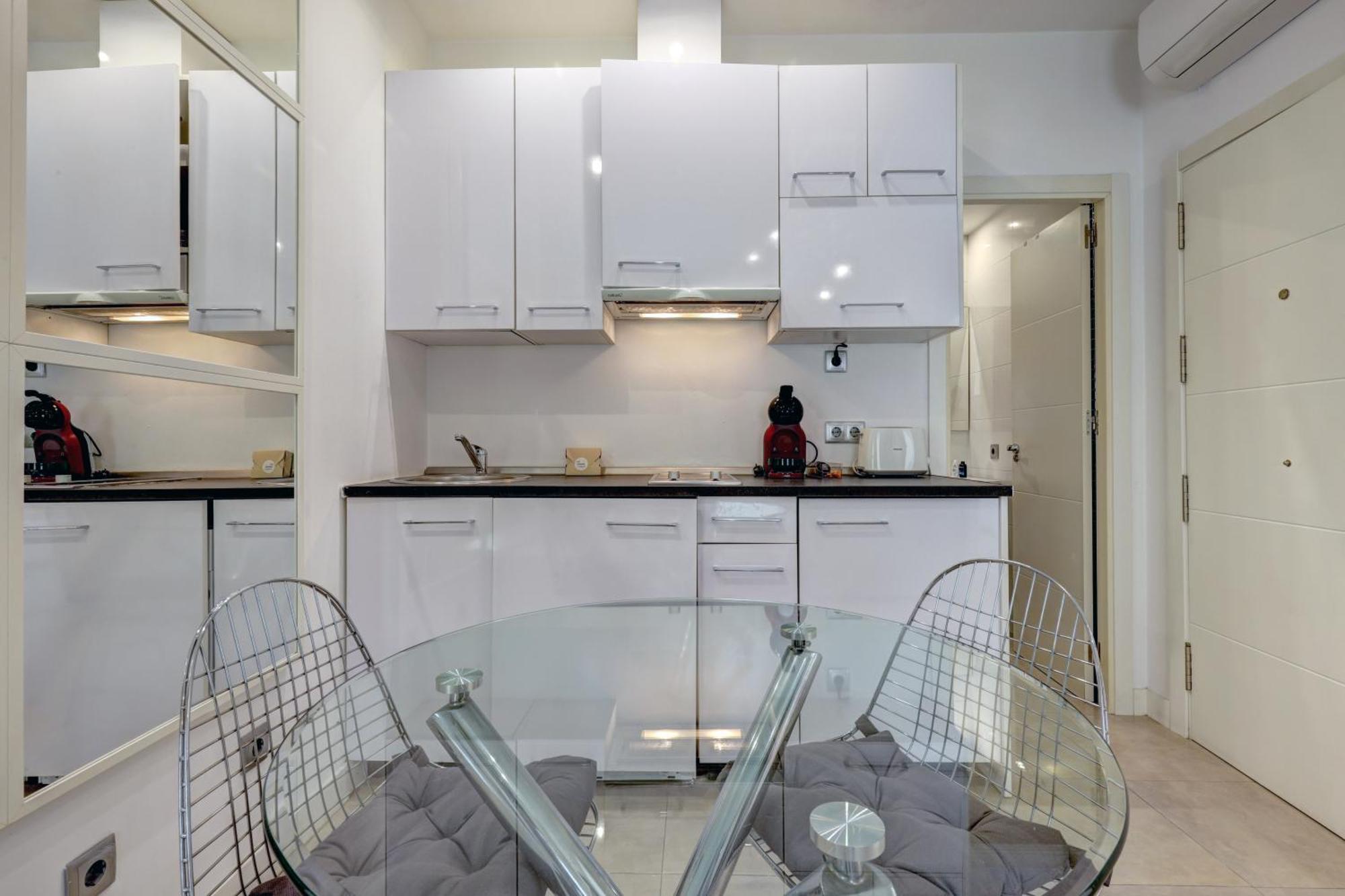 Apartamentos Con Vistas Y Terraza En Marbella Exterior photo