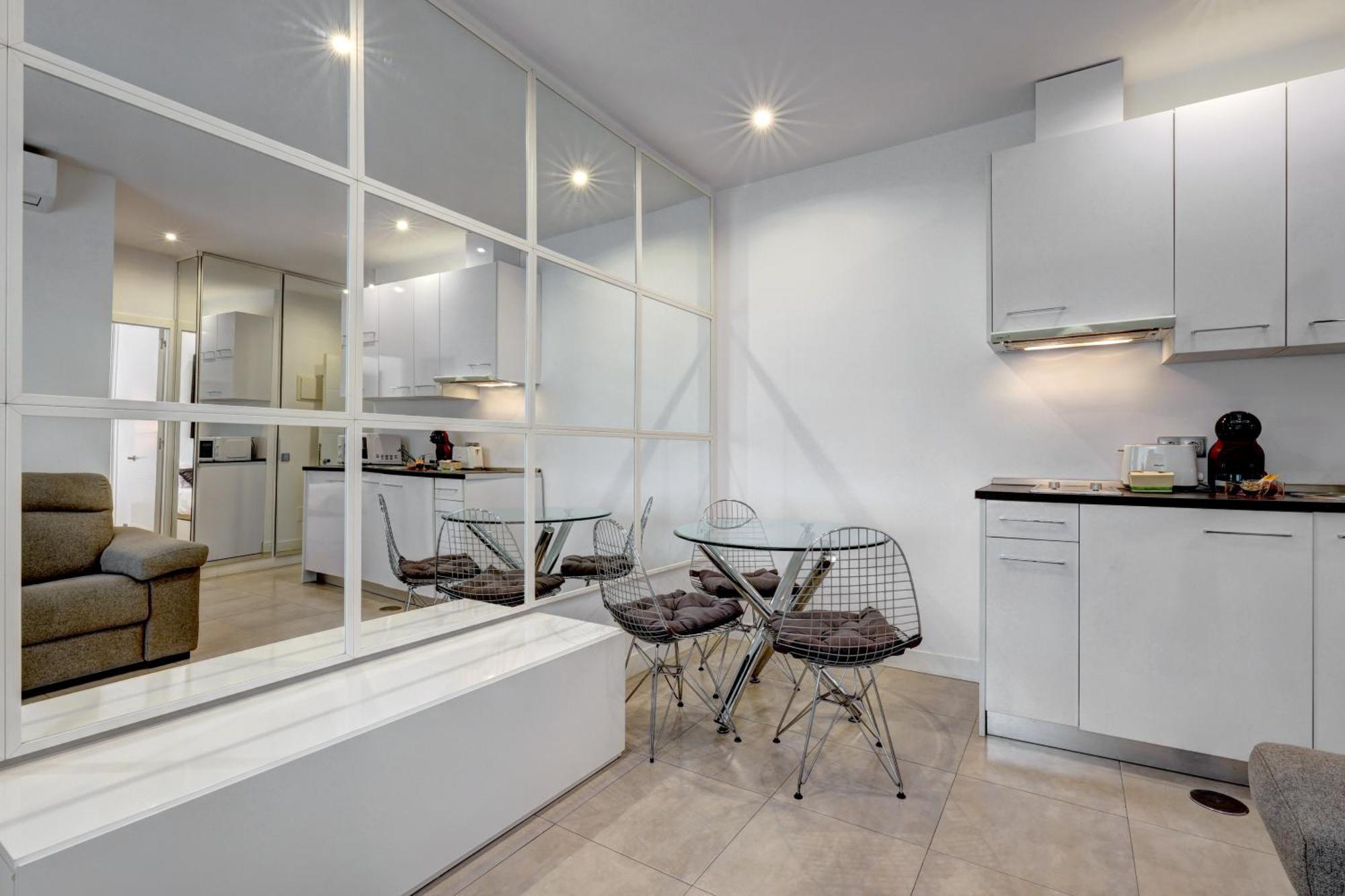 Apartamentos Con Vistas Y Terraza En Marbella Exterior photo